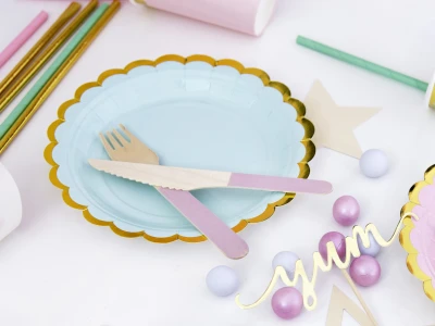 Švelniai žalsvos popierinės lėkštutės (6 vnt./18 cm)